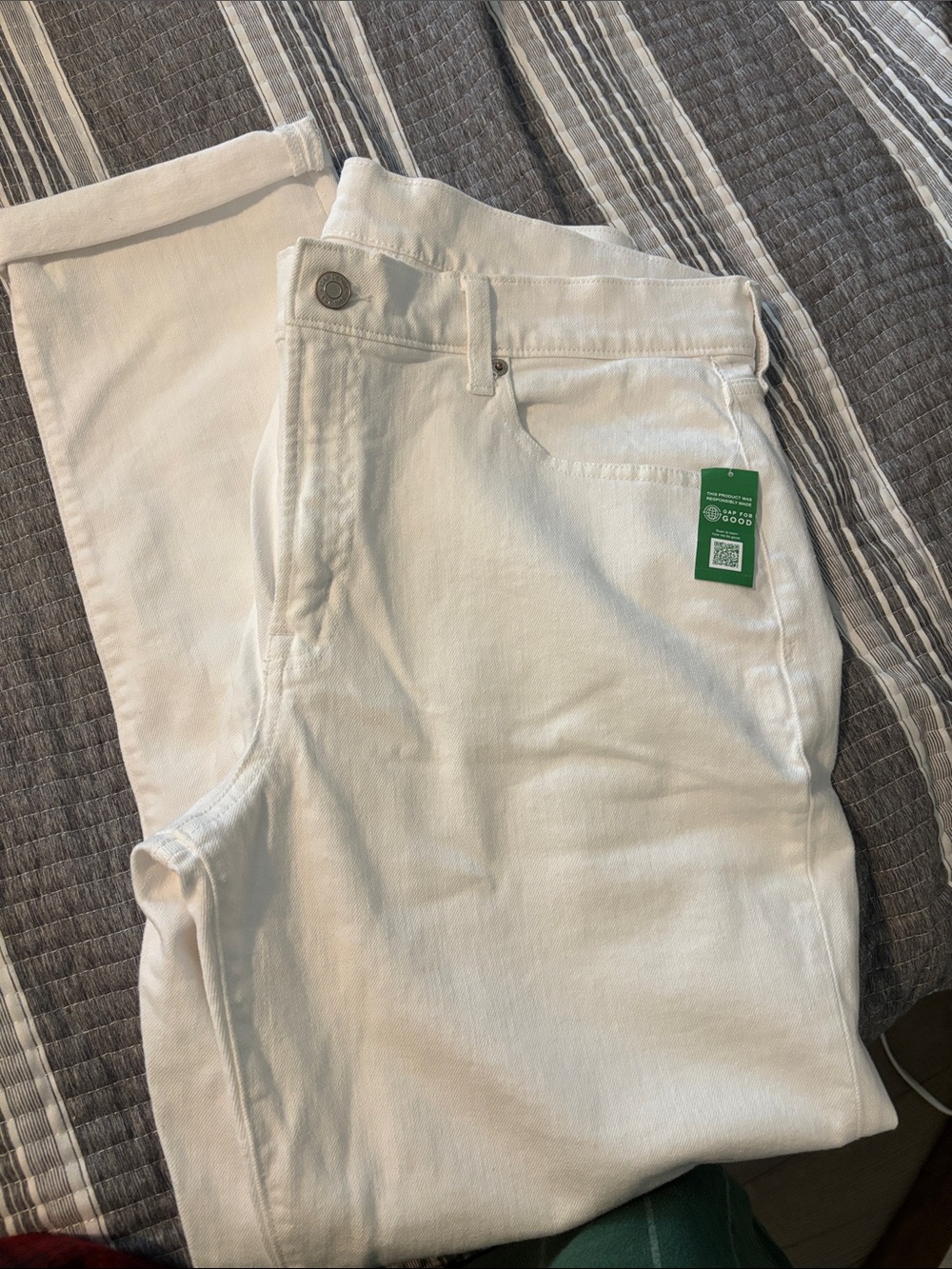 GAP White Girlfriend Midrise Jeans long